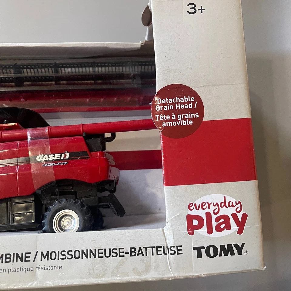 Tomy Case IH Axial Flow 8230 Combine Harvester 1:16 Big Red Farm Series Britain - Image 4 of 4