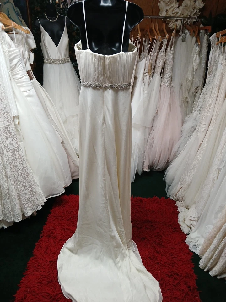 Vestido de novia Winnie Couture marfil seda talla 10 Foto 2 de 4