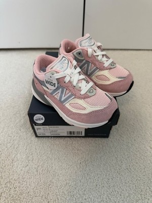 New Balance FuelCell 990v6 Lace Toddler Size 7 X-Wide Pink Haze with White