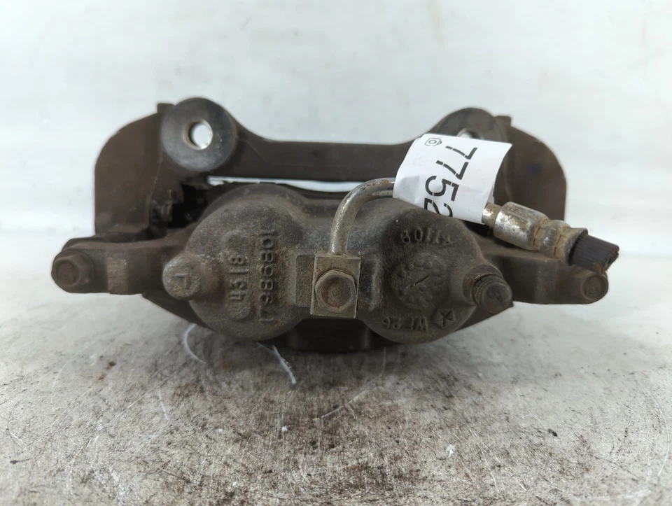 Pinza de freno izquierda conductor trasero Chrysler Town & Country 2008-2016 EYG8T Foto 4 de 4