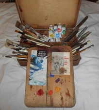 Vintage Grumbacher artist painting box contains oil paints brushes & accessories