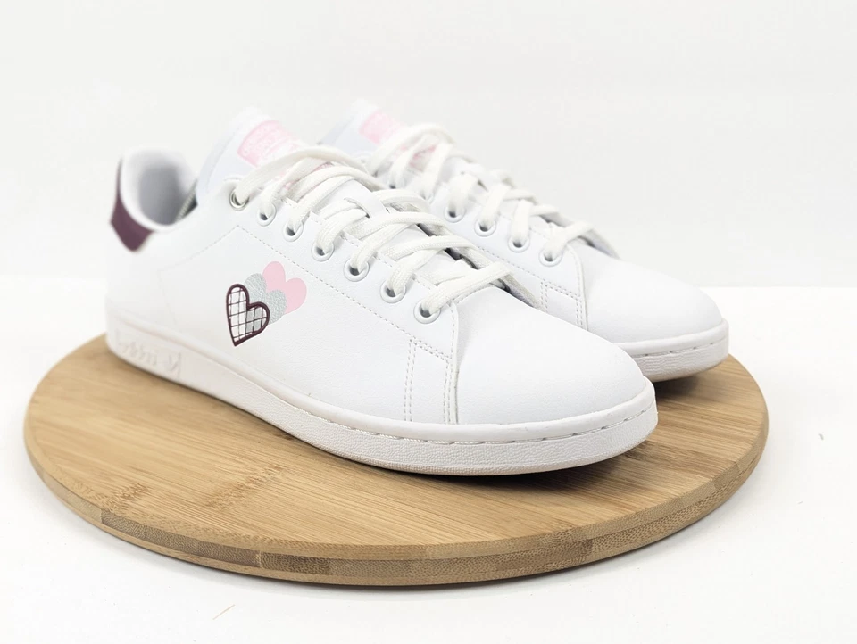 Adidas Womans 10.5 Stan Smith Shoes Hearts Victory Sneakers - Image 2 of 4