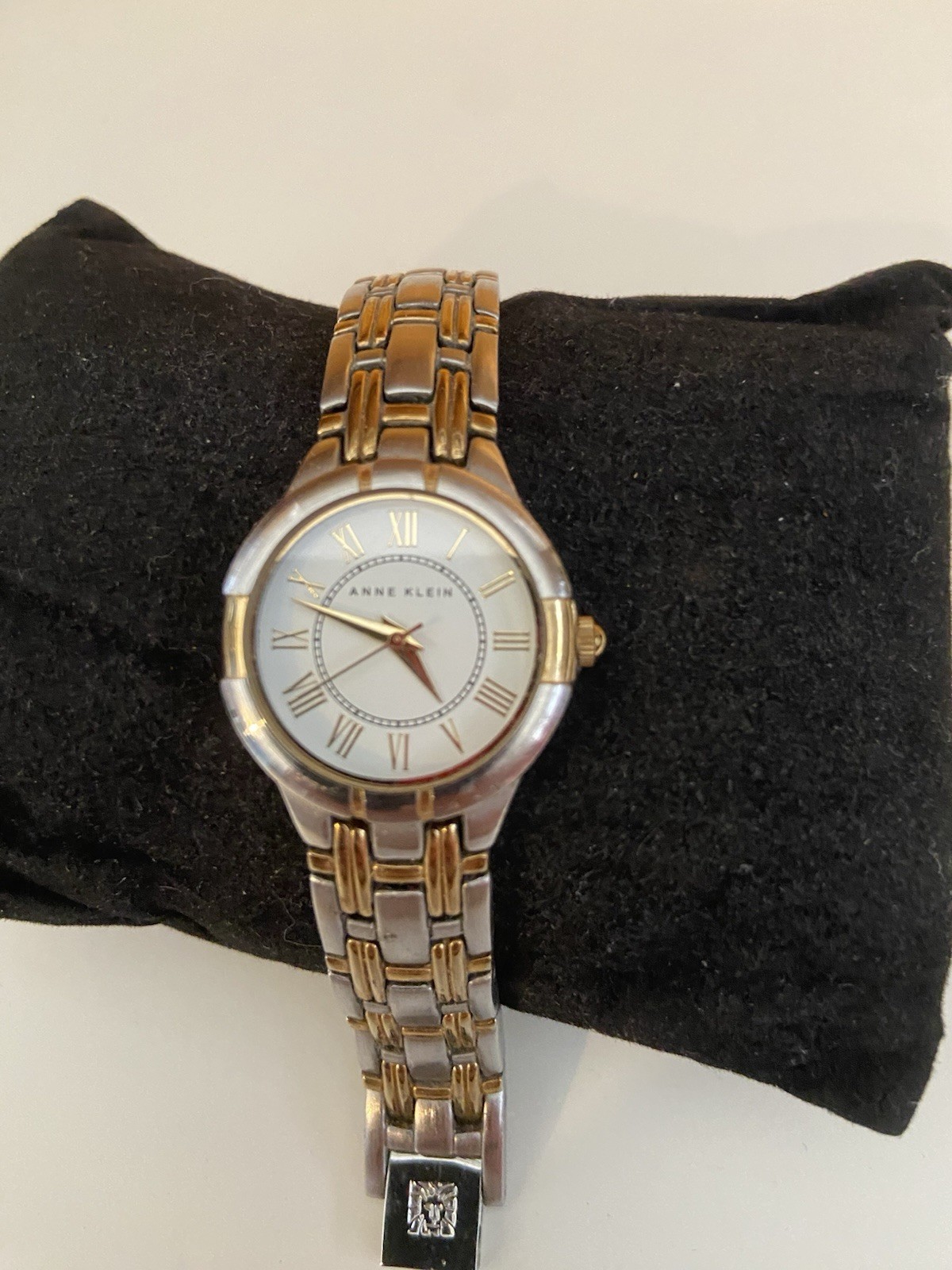 Anne Klein AK2014 y121e Gold Ladies Dress Watch N… - image 2