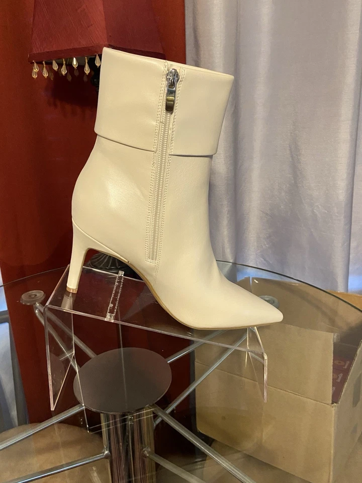 Botines NINE WEST Marfil Golas Talla 7.5, Marca Nuevos con Etiquetas Foto 2 de 4