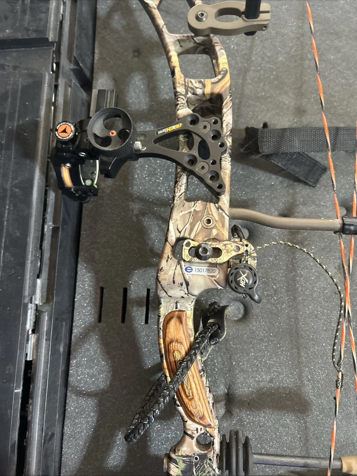 Arco compuesto ELITE ENERGY 35 para zurdos Foto 3 de 4