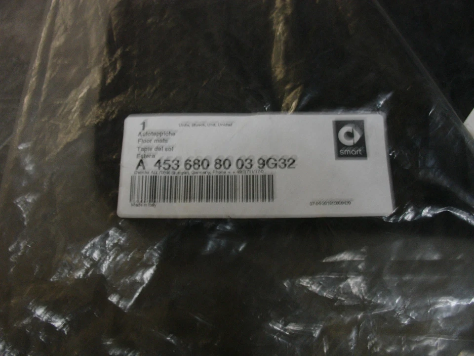 Alfombrillas traseras de terciopelo A4536808003 para Smart Forfour W453 2014-2025 Foto 2 de 2