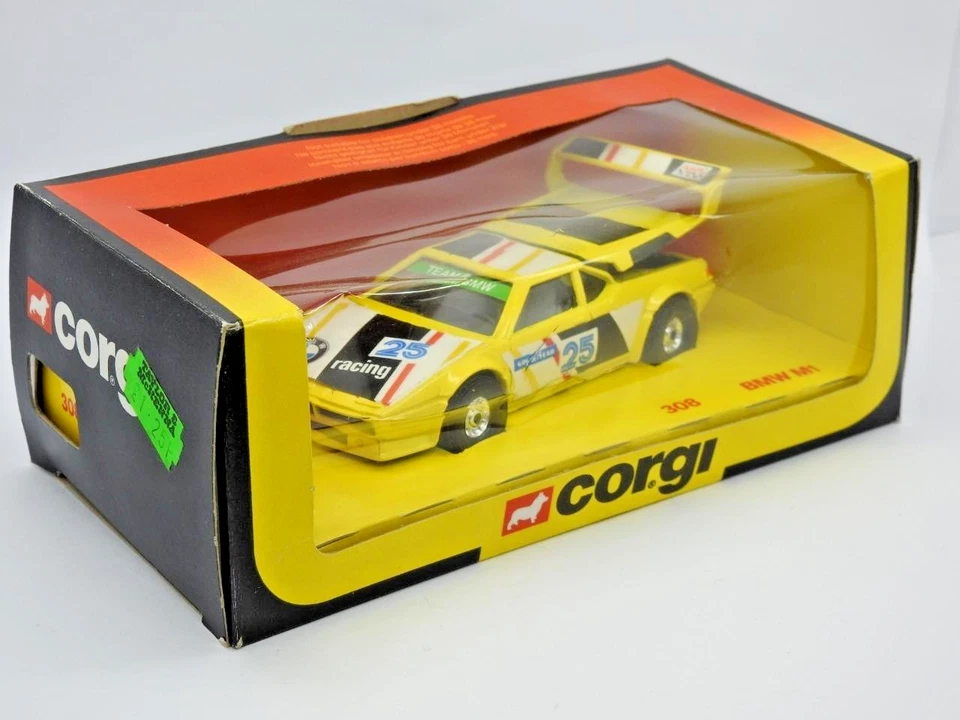 CORGI No.308 MINT BOXED 1981 BMW M1 RACING CAR IN ORIGINAL PLINTH WINDOW BOX - Image 4 of 4