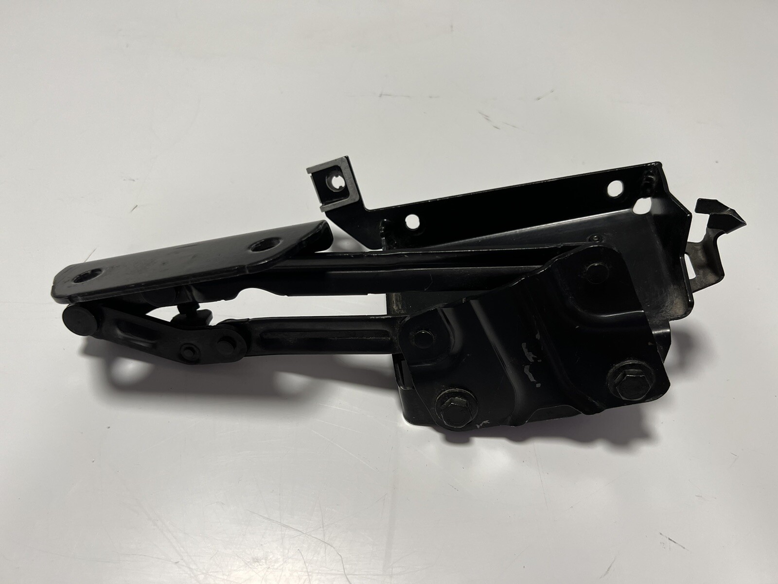 LAMBORGHINI HURACAN REAR RIGHT HOOD HINGE WITH BRACKET OEM 4T0827302B