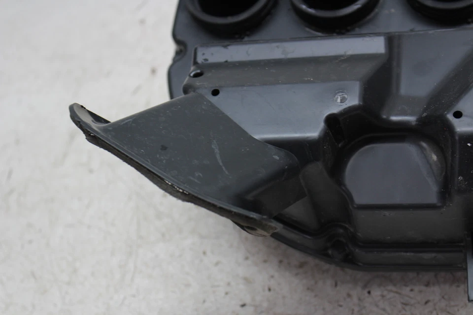 Suzuki GSXS1000F 2016 caja de aire caja de filtro de admisión de aire Foto 3 de 4