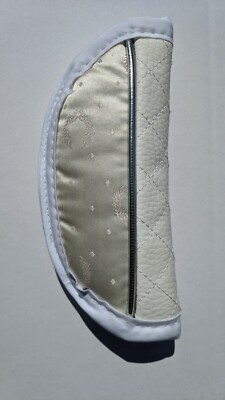 Emmaljunga seat unit shoulder strap pad. 1 unit.  #21 White Leatherette