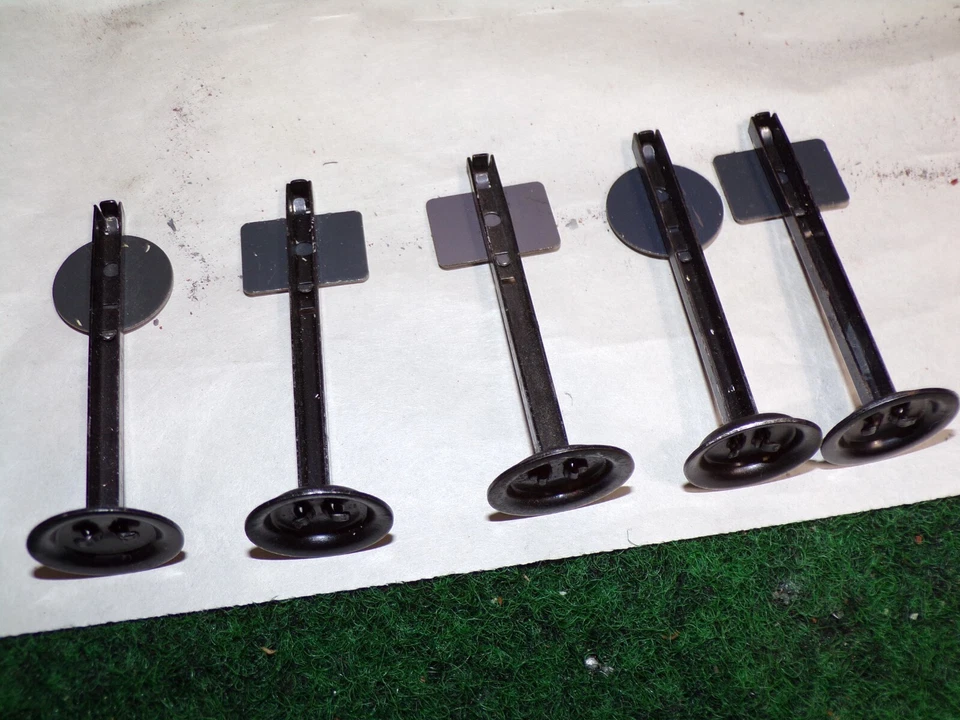 5 letreros metálicos de modelismo ferroviario, calle y derecho de paso Marx en buen estado. Foto 2 de 4