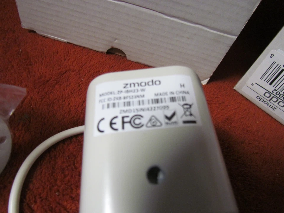 Cámara de seguridad para el hogar exterior inalámbrica Zmodo 1080p visión nocturna (ZP-IBH23-W) Foto 3 de 4