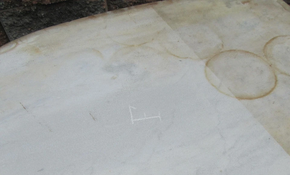 Antigua mesa vintage de mármol renacentista victoriano John Jelliff  Foto 3 de 4