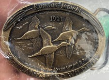 1993 KANSAS JEWELS - WETLANDS WILDLIFE BRASS TONE BELT BUCKLE Flying Ducks