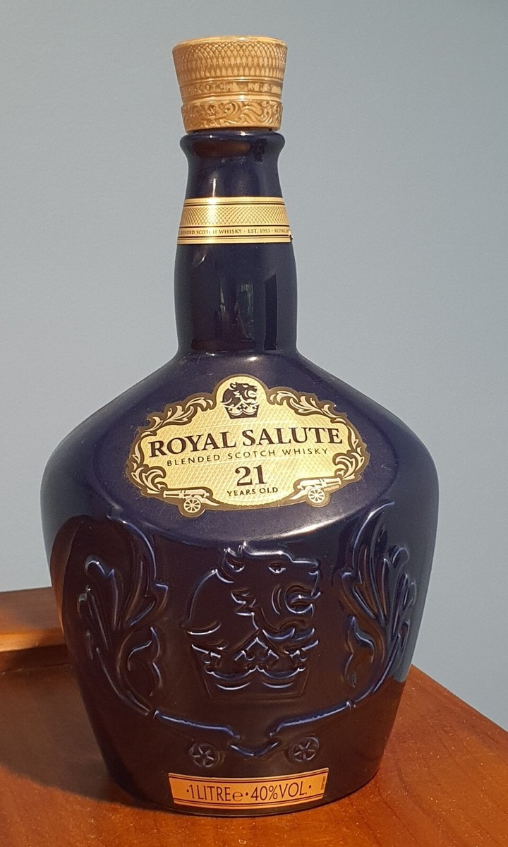 Royal Salute Scotch Whiskey Sapphire Porcelain Bottle Made By Wade