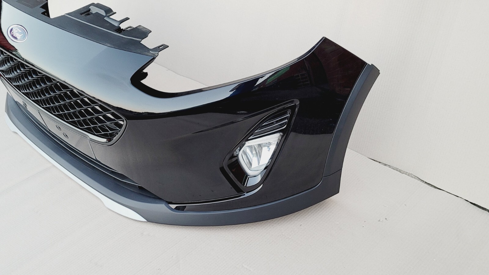 Ford Fiesta Mk8 2017-2021 Genuine Front Bumper 4 X PDC Holes 05 