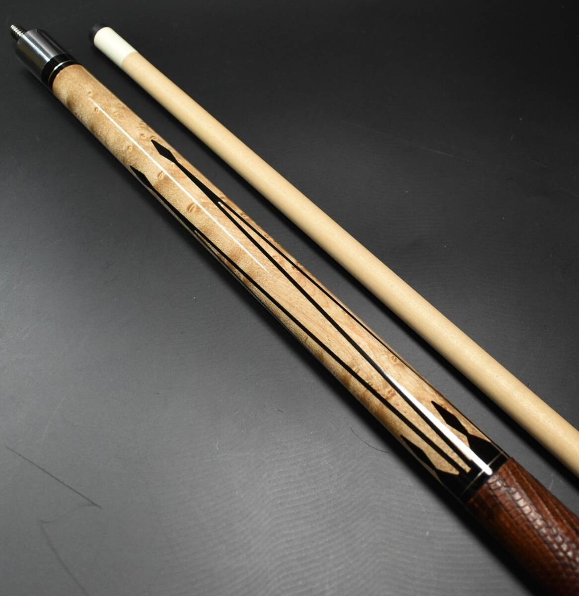RUNDE Era 80’s Old Schon Custom Cue SP28 RUNDE Era 80's Old Schon Custom Cue SP28 Schon Custom Cue Bob