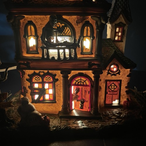 Halloween Village Set Porcelain Lighted Houses With Box 7 Piece Walmart Dept 18 - Picture 8 of 23
