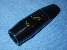 VANDOREN V5 A27 EBONITE ALTO SAXOPHONE MOUTHPIECE = VG CONDITION & SANITIZED