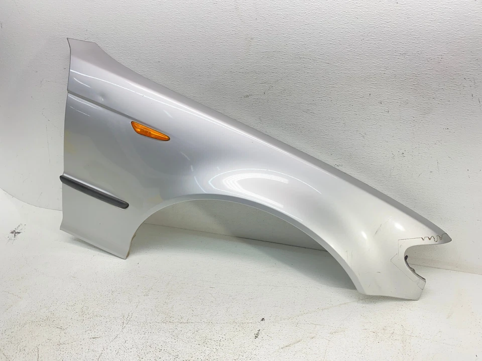 01-05 BMW E46 325 330 4 puertas pasajero derecho guardabarros panel titanio plata OEM✅ Foto 3 de 4