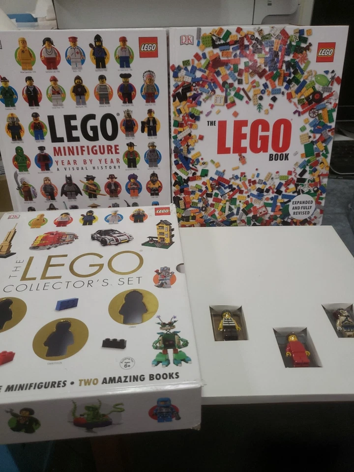 Набор из 2 книг LEGO The Collectors удивительная история минифигурок LEGO Book - Изображение 3 из 4