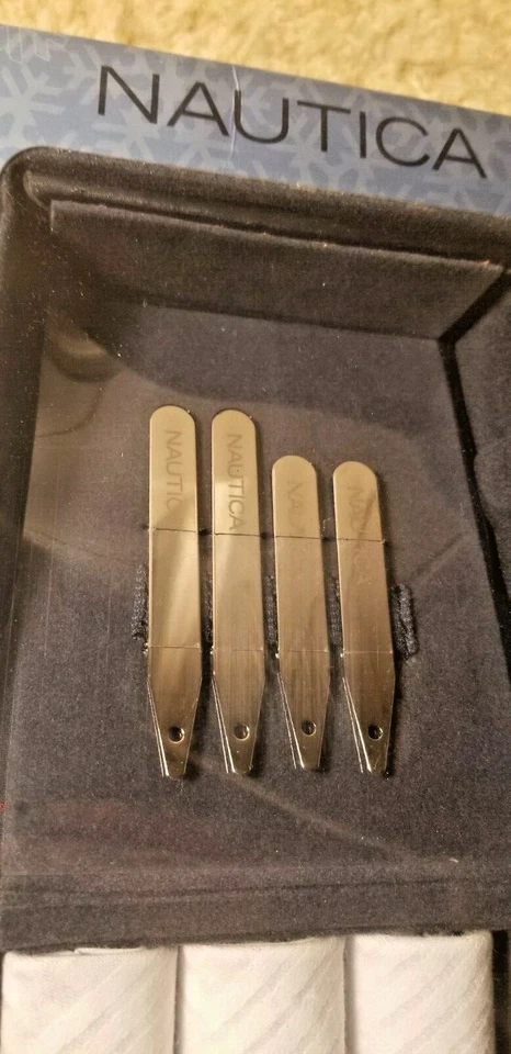 Juego de 3 pañuelos y collar de metal Nautica con caja de regalo Foto 2 de 4