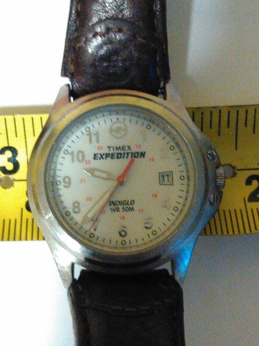 Timex Unisex Expedition | Natural Dial Leather Strap Date Indiglo Watch (BR) - 第 6/6 張圖片
