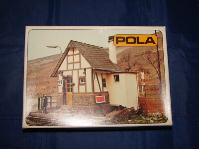 POLA N MODEL HOUSE GUARD BARRIERS 218 TO MOUNT ELECTRIC TRAIN NEW BOX