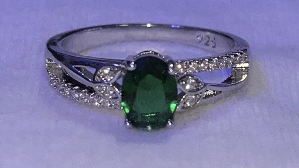 Impresionante collar, pendientes y anillo tortuga circonita cúbica verde esmeralda talla 10 £ Foto 2 de 4