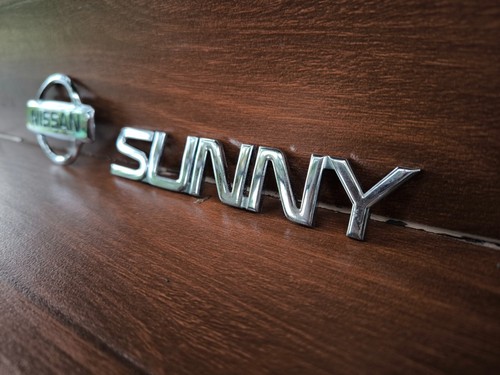 NISSAN SUNNY B13 Trunk Emblem Badge logo Set of 2 Genuine - Foto 12 di 18