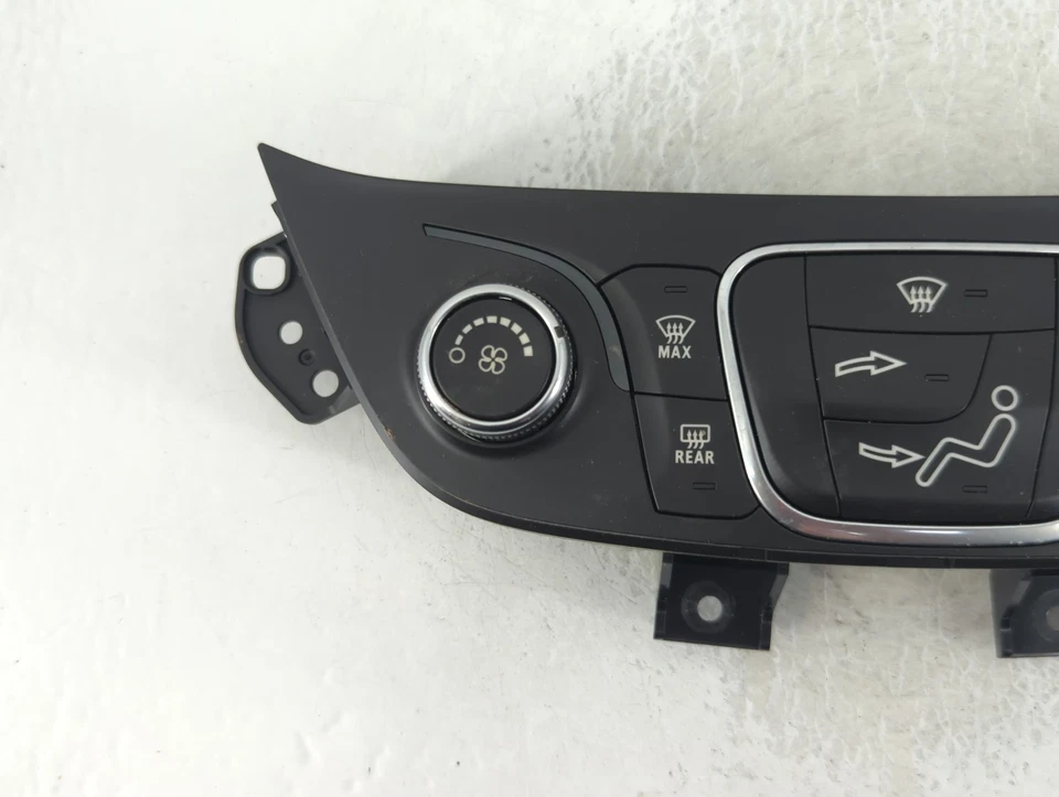 2018–2018 Chevrolet Equinox кондиционер климат-контроль 84175393 B413C - Изображение 3 из 4