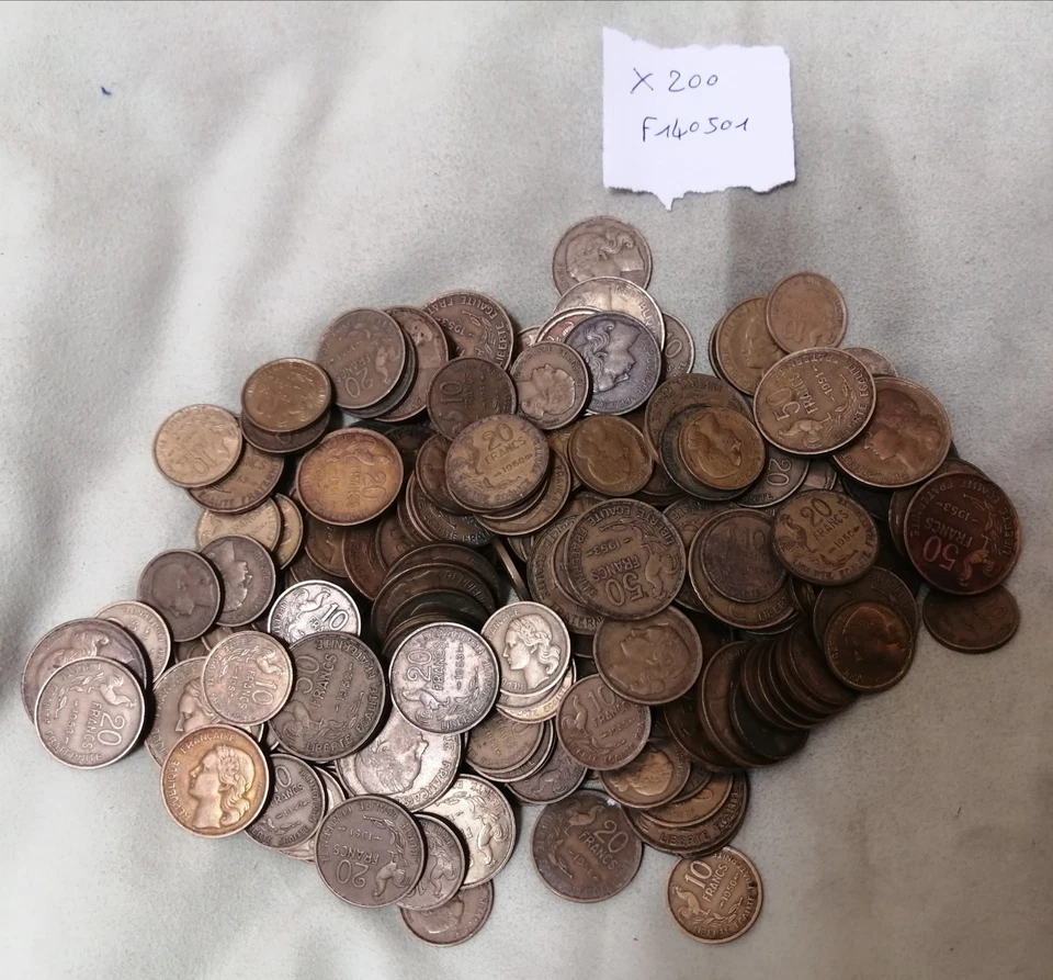 Lot monnaies françaises 200 pièces 10, 20,50 Francs Guiraud - Photo 1/1