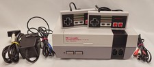 Nintendo Entertainment System NESE-001 Console w/ 2 Controllers