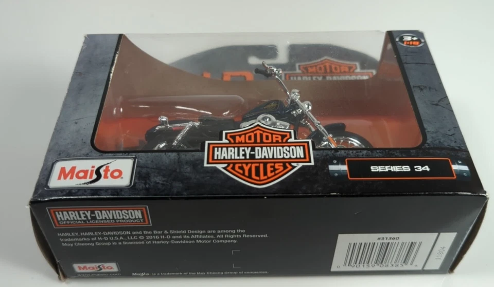 Harley Davidson Motorcycle Electra Glide Ultra Series 34 2013 FLHT Maisto 1:18 - Image 2 of 4