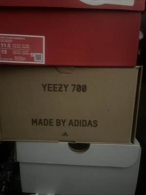 Yeezy 700 V3 Alvah