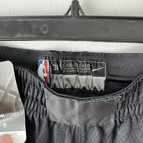 San Antonio Spurs Nike Black 2018/19 Icon Edition Swingman Shorts - Sz: 38 (L) - Picture 8 of 10