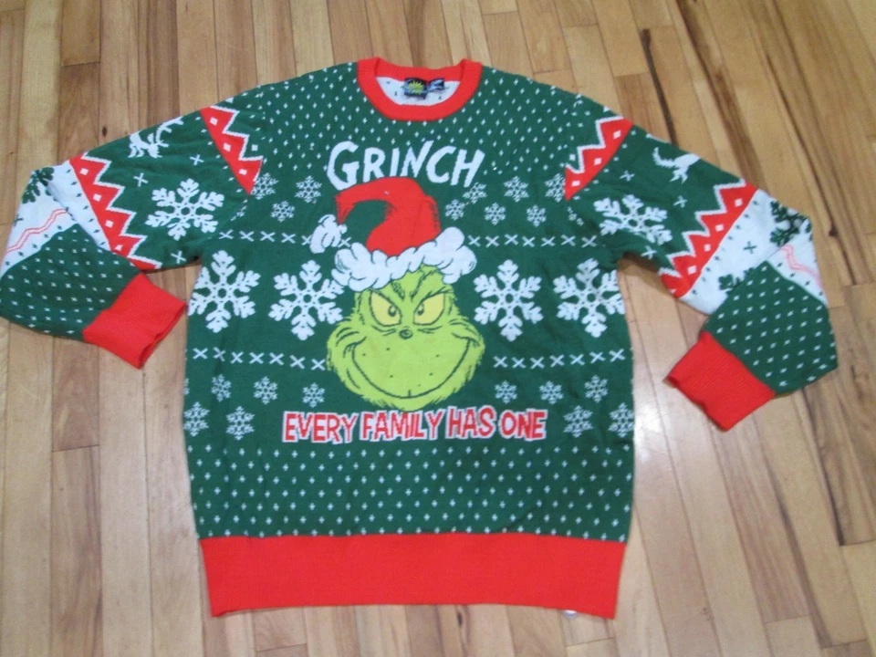 The Grinch''Every Family has one'' sweater men's Large Light-up - Image 1 of 4