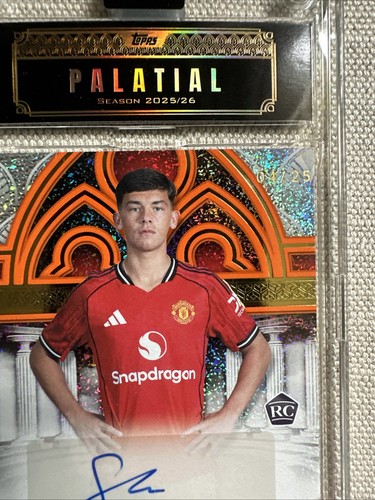 Shea Lacey /25 Auto Rookie Topps Manchester United Palatial 2025/26