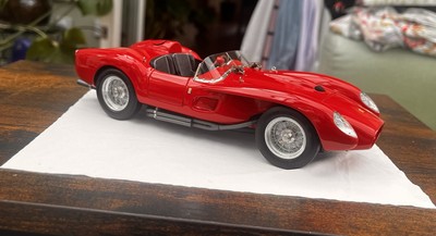 専用　Ferrari 250 1958 Pontoon Fender 1/18 専用 Ferrari 250 1958 Pontoon Fender 1/18 FERRARI 250 TR PONTOON