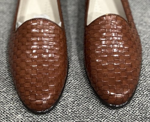TROTTERS Women's Liz Loafer Brown Basketweave Leather T5158-580 Size 10.5 N - Picture 2 of 7