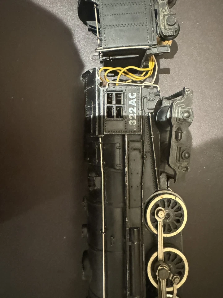 "S" AMERICAN FLYER #322, 4-6-4 STEAM LOCO, VERY GOOD SHAPE, READ, NEEDS TLC - Image 2 of 4