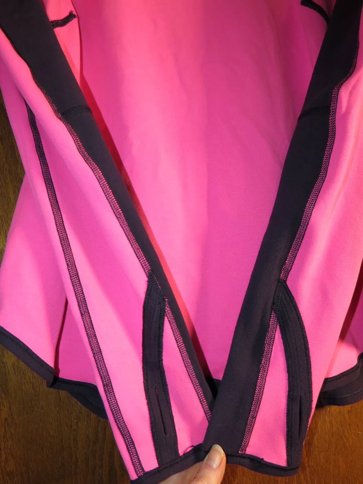 lululemon runder under long sleeve raspberry glo black swan rulu euc shirt