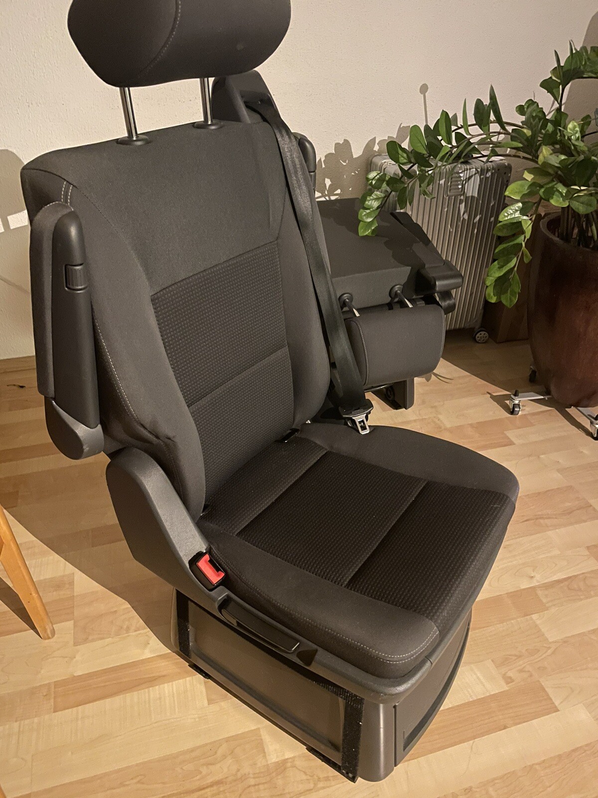 VW Multivan T5 T6 Drehsitz / Seats For VW T5 T6