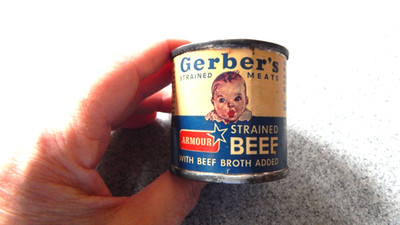 Gerber's Strained Beef Tin - Armour & Co. For Gerber Products Co.   Fremont, Mi.