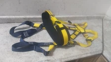 3M DBI-Sala 1101457 Size M 420 Lb Weight Cap Full Body Harness