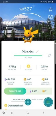 Pokemon Go Shiny Pikachu Baseball Background -Pikachu Baseball Hintergrund 