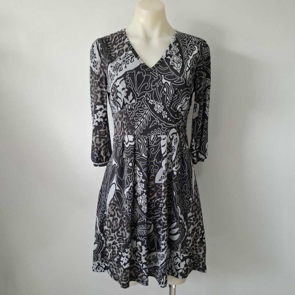 Teaberry Grey Print Fit And Flare Dress Stretchy Size 8