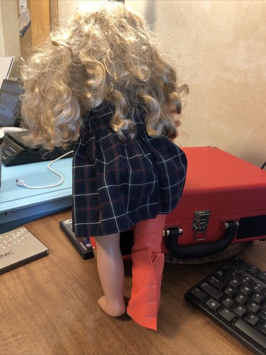 Our Generation Puppe blonde/braune Haare braune Augen Battat H18000-02 mit Outfit - Bild 5 von 5