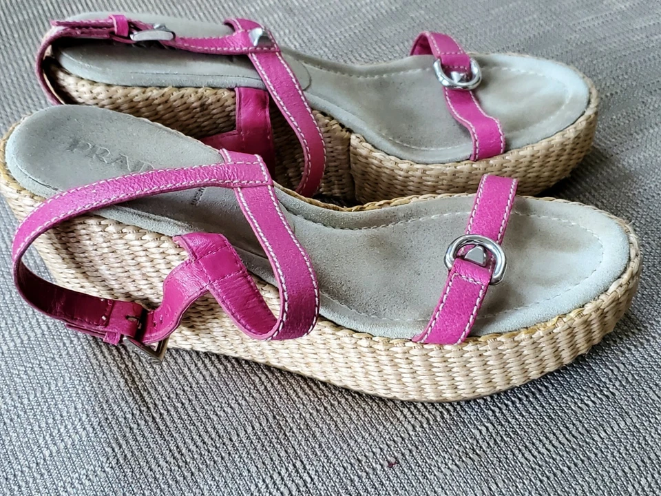 Sandalias de cuña Prada rosa talla EU 40.5/US 9.5 plataforma con certificado de autenticidad. Foto 2 de 4