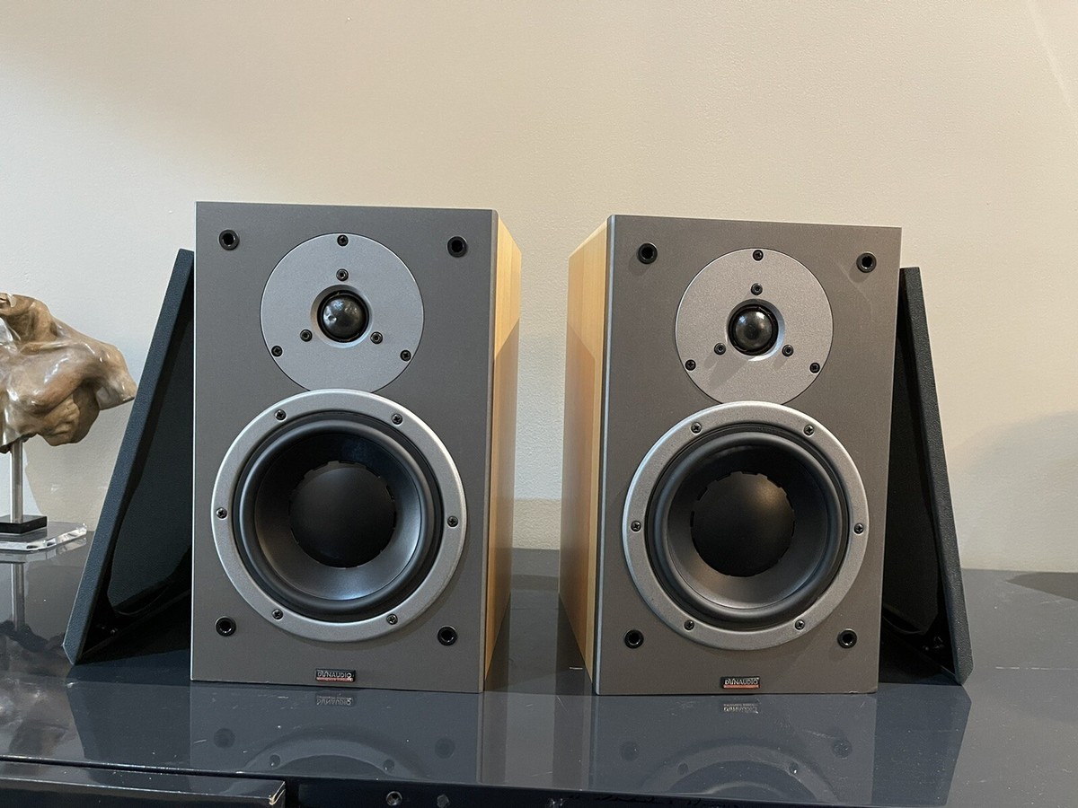 大幅値下げ DYNAUDIO ディナウディオ Audience52 (美品) 大幅値下げ DYNAUDIO ディナウディオ Audience52 (美品)